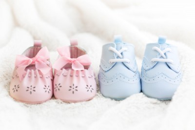 pink-baby-shoes-blue-baby-shoes